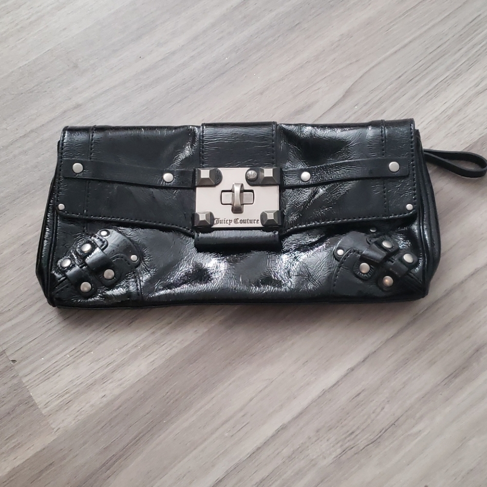 JUICY COUTURE black clutch
